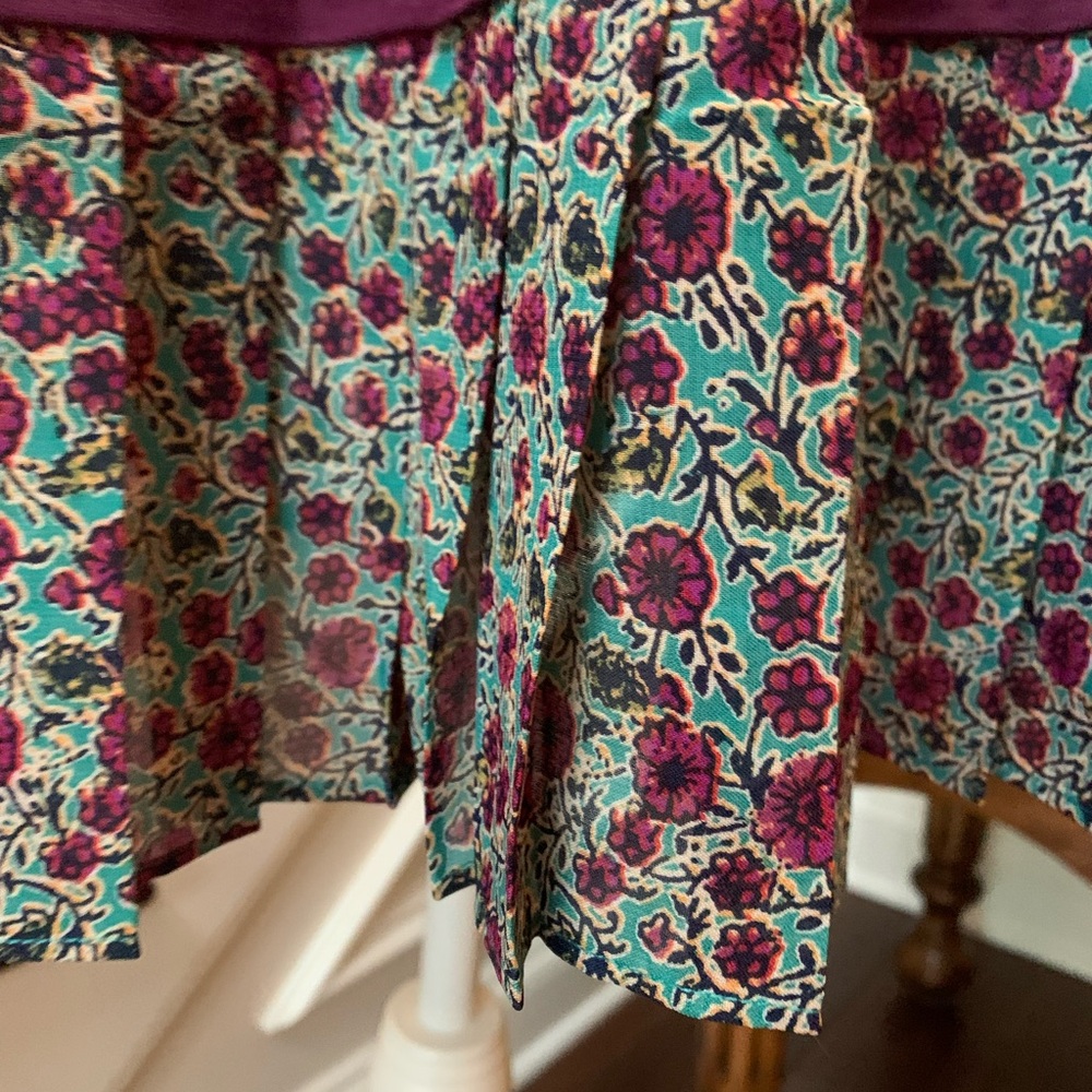 LOGO Layering Top ~ Purple w/Flower Patterned Lace - Picture 3 of 6